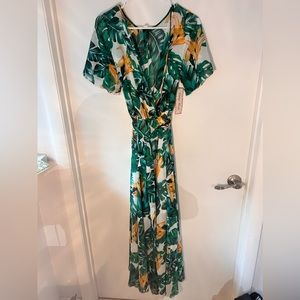 INDIGO ROSE tropic V-neck maxi dress size L NWT